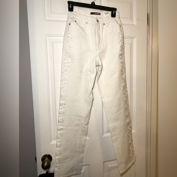 Cambio White Jeans Side Floral Embroidery Straight High Rise Size 6 Feminine - Picture 1 of 8